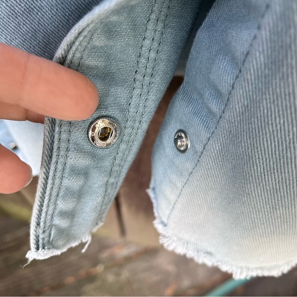 Missguided Boxy Oversized Light Wash Raw Edge Hem Trucker Jean Jacket Sz 12 - Picture 4 of 13